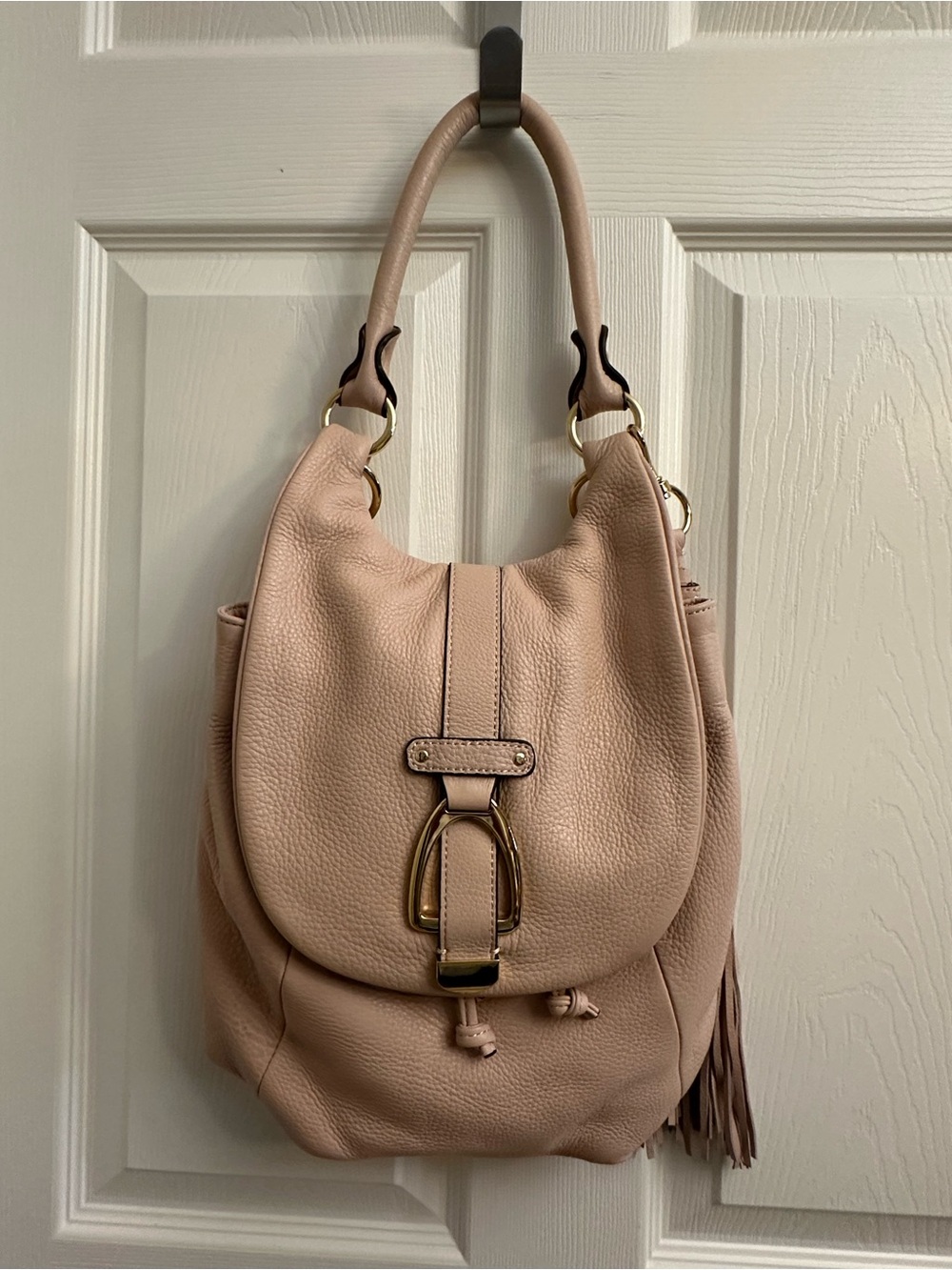 G.I.L.I. Blush Pink Leather Hobo with Gold Hardware - Picture 5 of 16